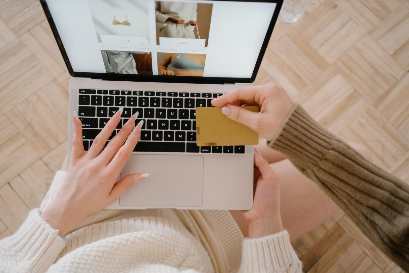 https://mta1.veritasbanking.com/Découvrez comment la carte prépayée et sécurité des achats en ligne révolutionnent vos transactions